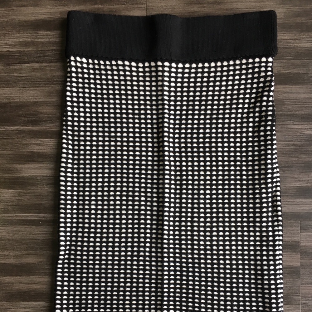 Ann Taylor black/white body con straight skirt